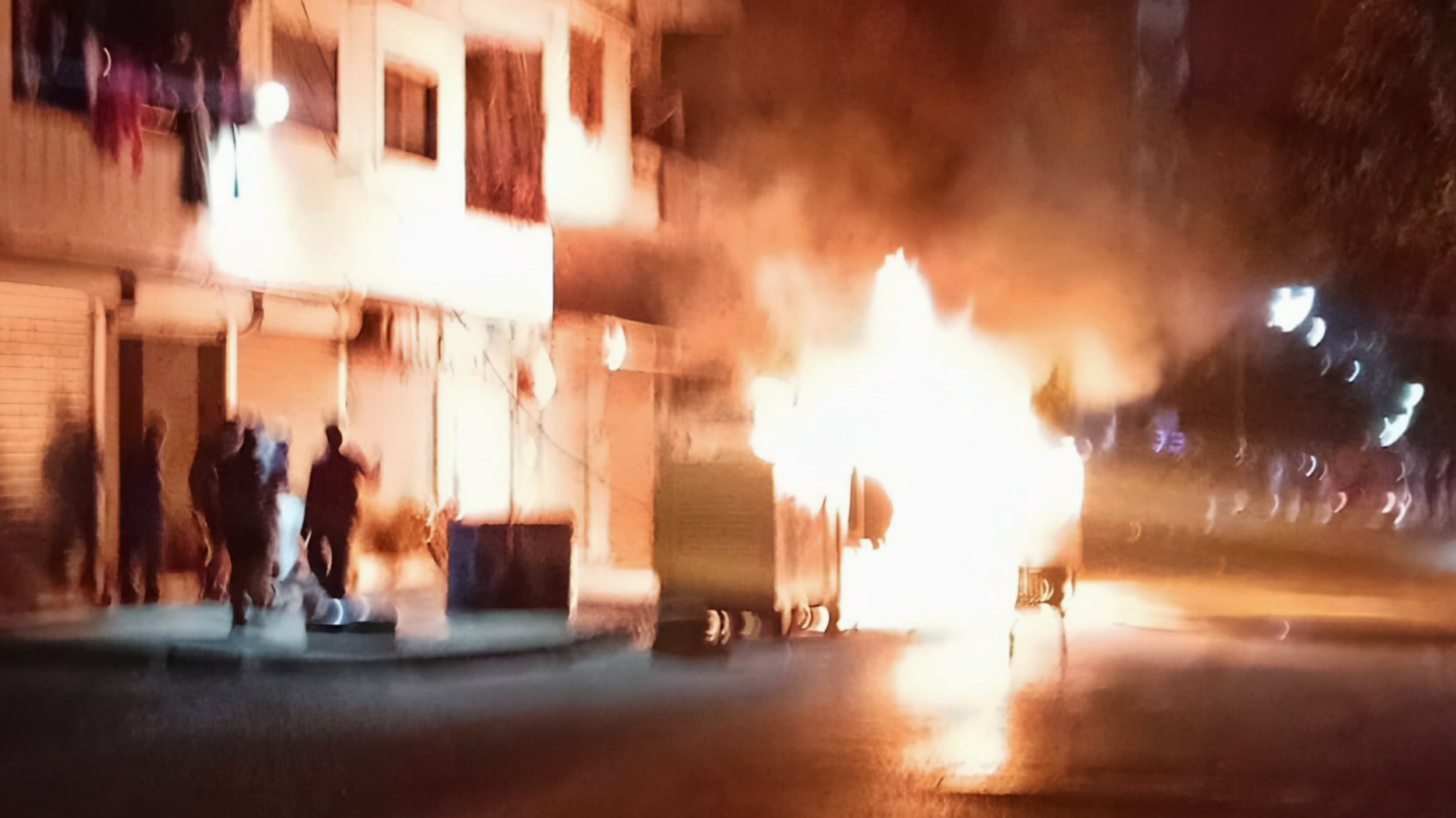 Lattakia: The fire of an amp generator on Ghassan Harfoush Street threatened disaster