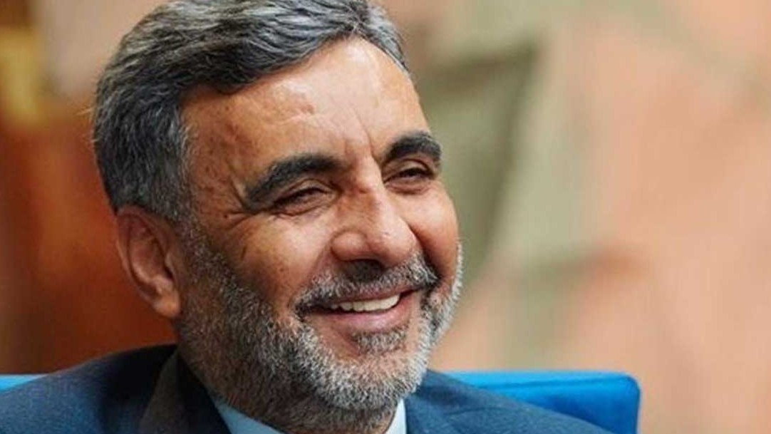 اتحاد الكتّاب بدمشق.. فصل ضباط الأسد وامتحان إملاء للكتّاب!