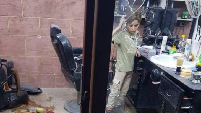 قتيلان وجرحى بهجوم على صالون حلاقة في تلكلخ