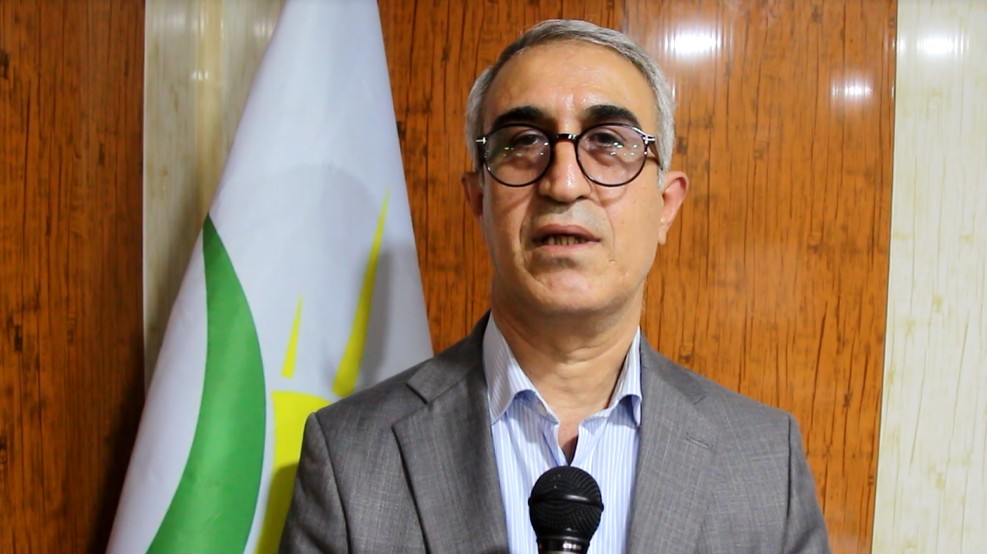 ميداس عزيزي: اللامركزية ليست مطلباً كردياً فحسب، بل سورياً عاماً