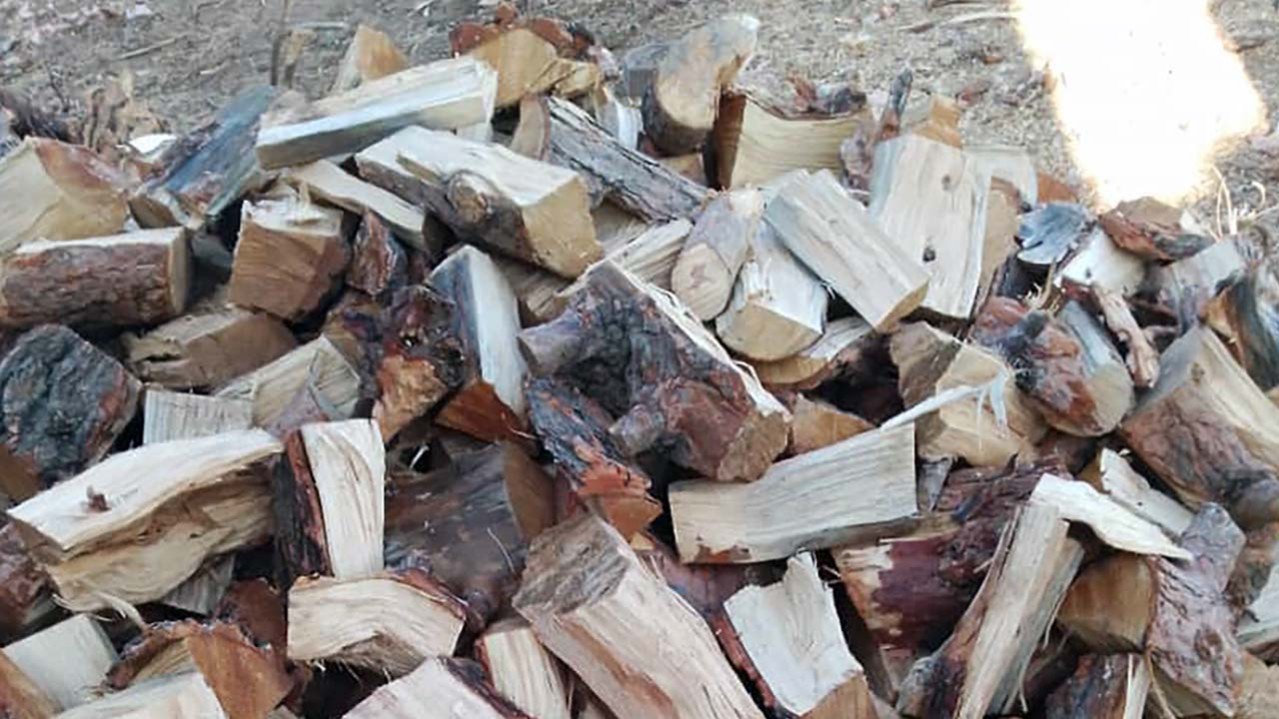 المازوت والحطب والغاز .. البحث عن خيار للتدفئة في حمص