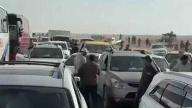 Tabqa - Salamiya road is closed again to the crossing of citizens