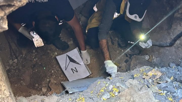 The remains of 5 people, including a child and a woman, were discovered in a sewage pit in Homs