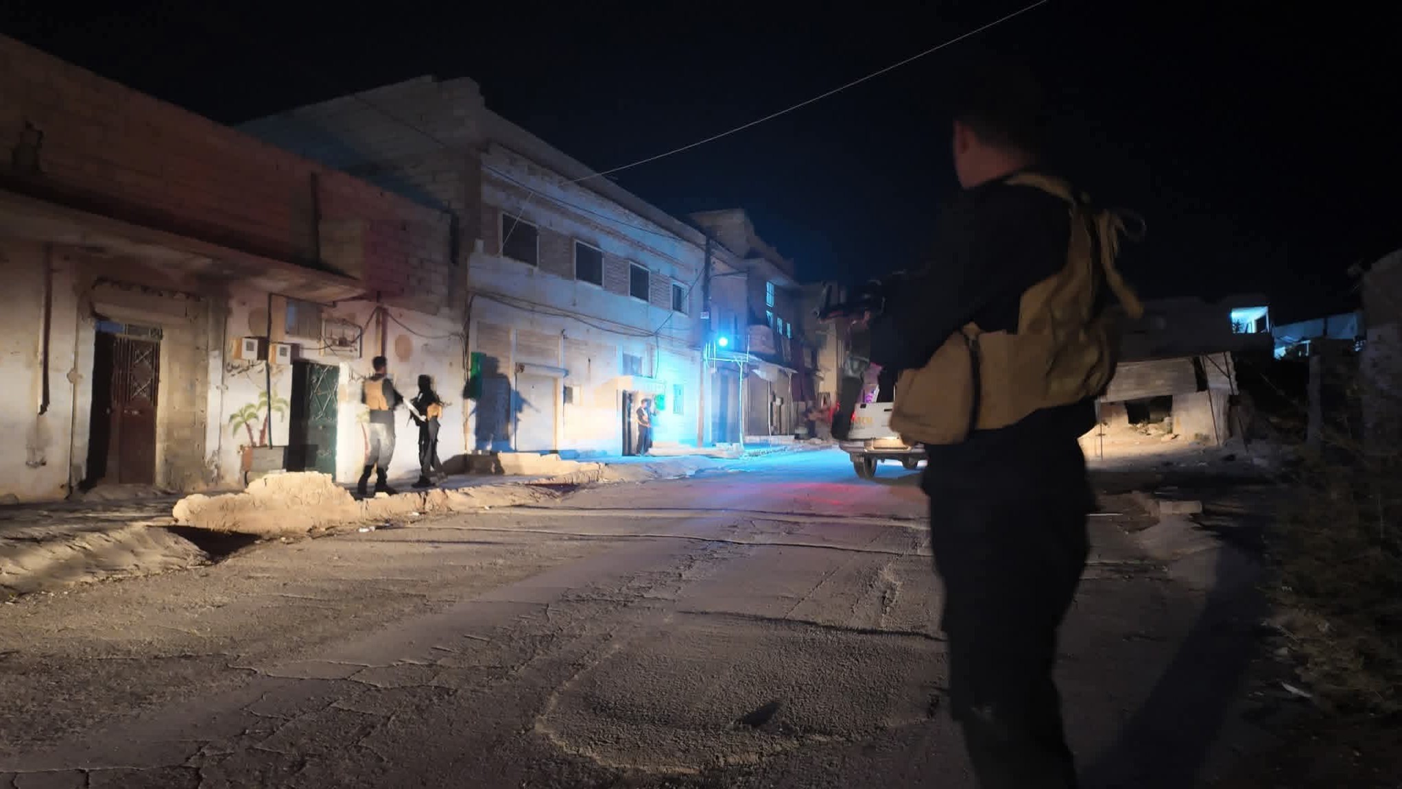 انتشار أمني واسع في الأتارب بعد اشتباك دموي بين عائلتين