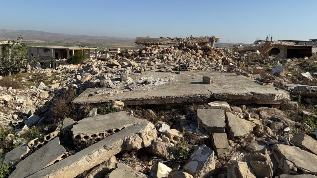 A girl falls into a sewage pit without a cover in Kafr Nabudah