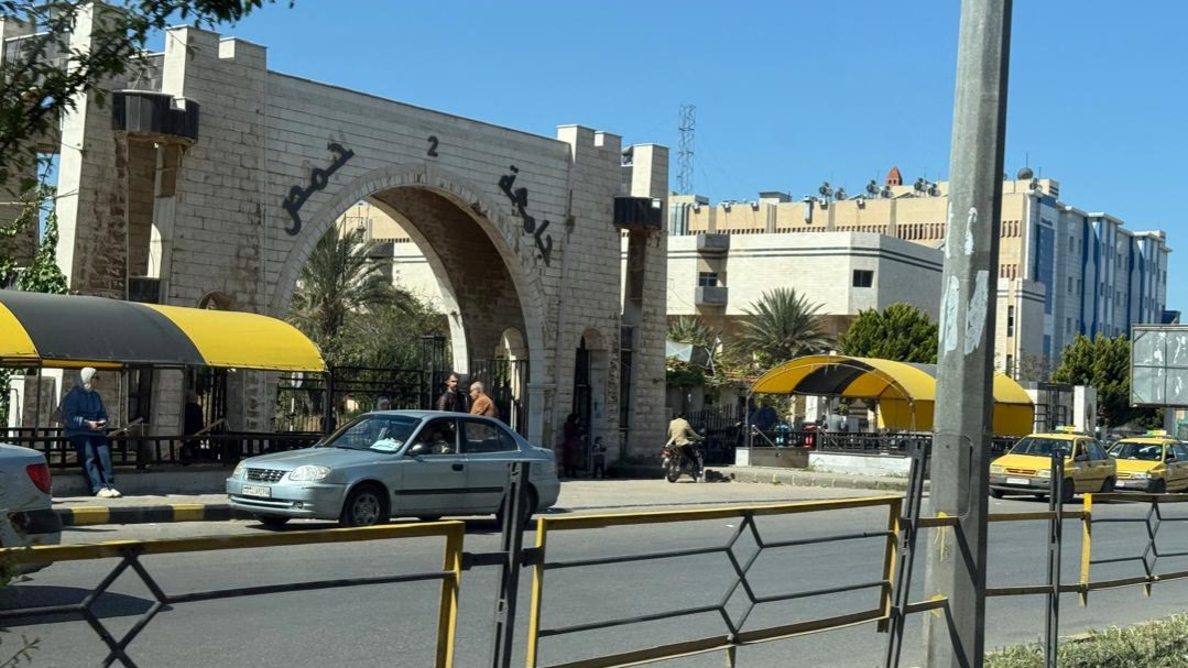 The arrest of a gang accused of stealing cars in Homs
