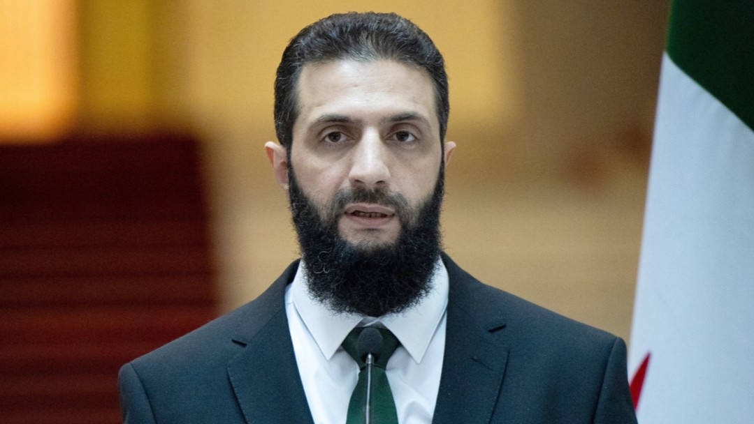 Sharia closes his brother's office after accusations of abuse of influence