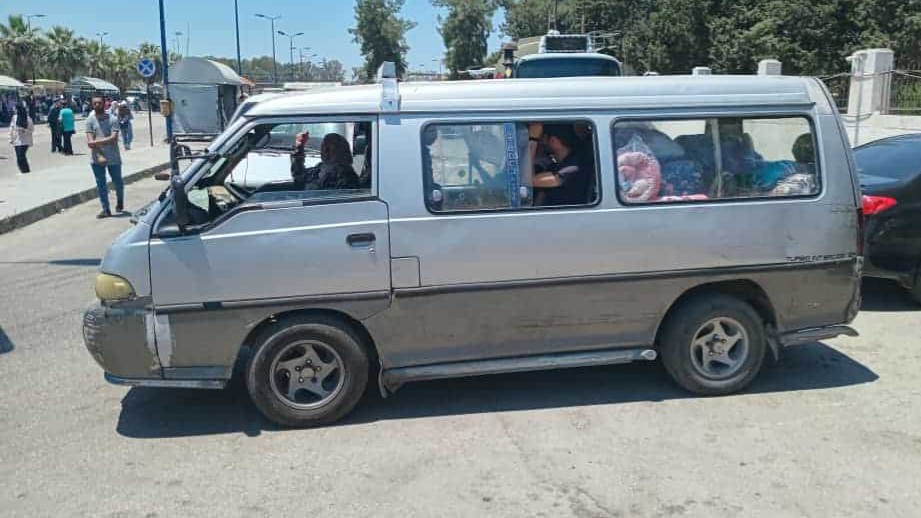 خفض الأجرة أراح الركاب وأغضب السائقين.. تعرفة جديدة تشعل الجدل في اللاذقية