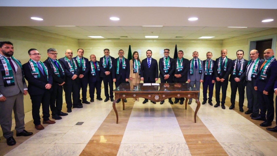 Foreign Minister reinstates a number of dissident diplomats