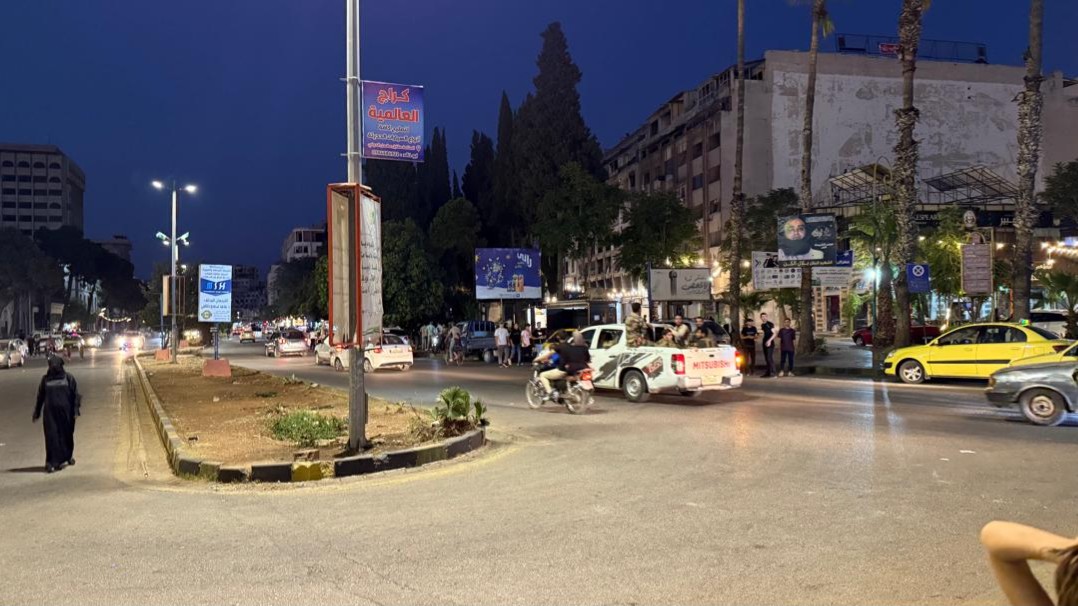 القانون يستنكر الفلتان: محامو حمص يواجهون السلاح المنفلت