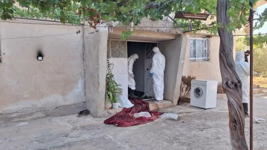 الهلال الأحمر ينتشل أربع جثث من قرية الثعلة بعد مئة يوم من الإهمال