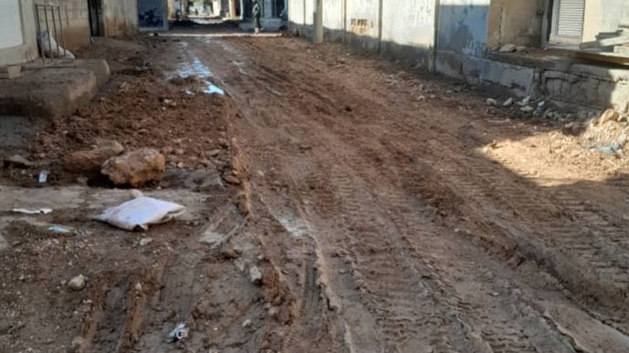 Double suffering in Amouda... Untreated excavations and rains flood roads