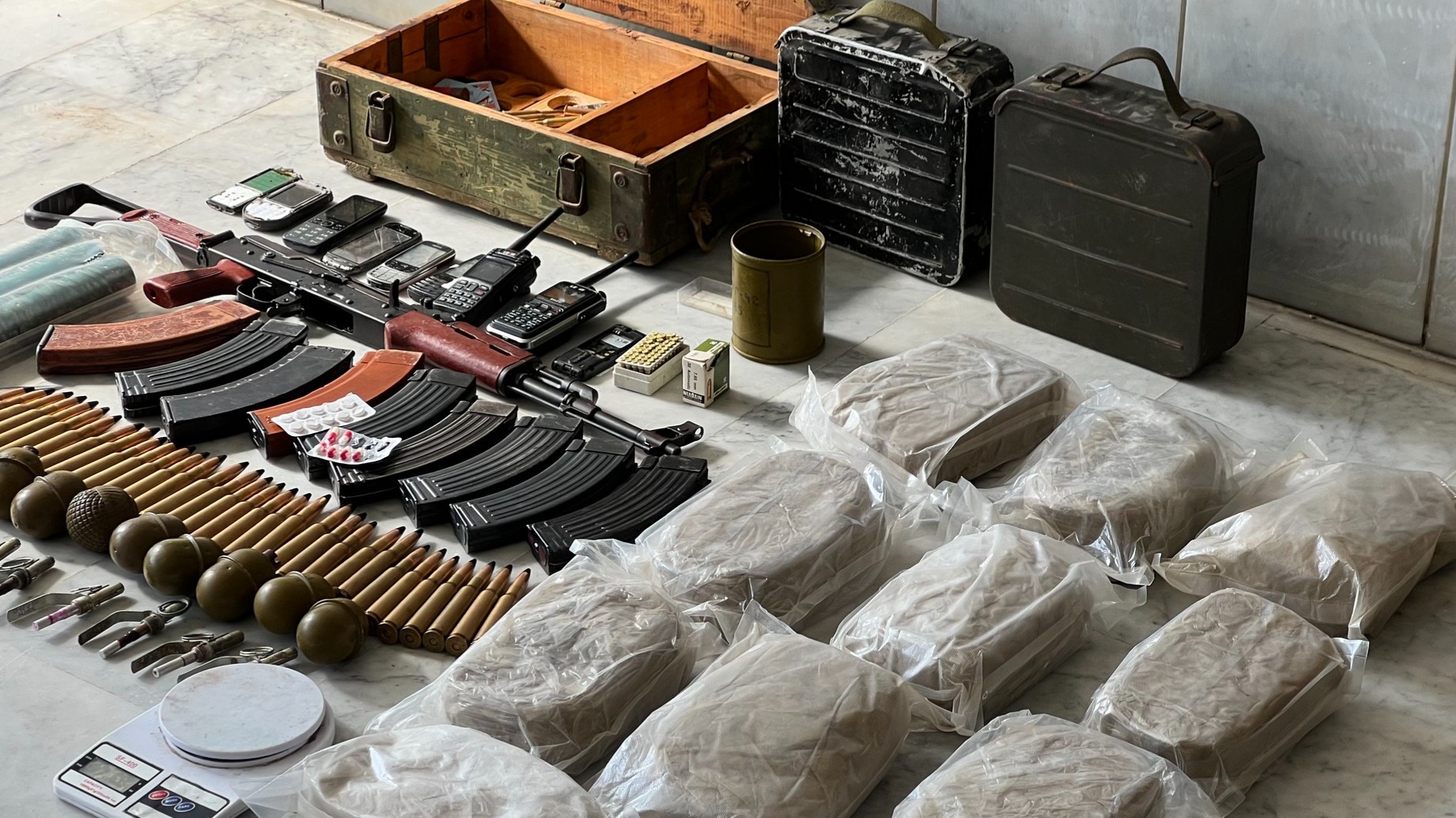 القبض على عصابة ترويج مخدرات في حمص