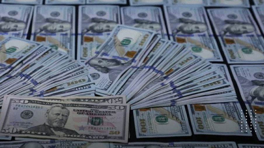 إلقاء القبض على متهم بسرقة 14 ألف دولار من محل صرافة في القامشلي