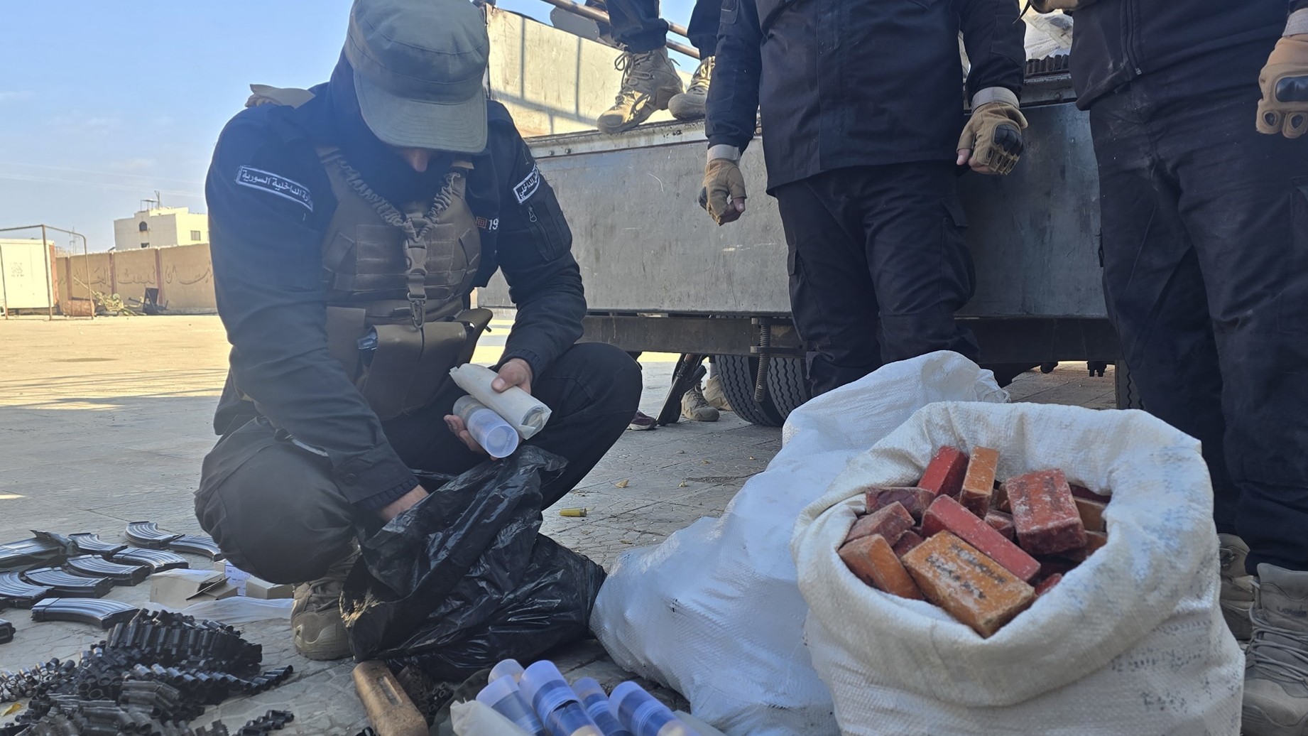 Raid in Kanaker: security forces announce the dismantling of an ISIS cell in Damascus countryside