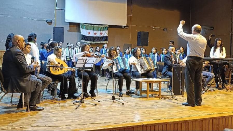 "سوريا الحلوة".. الشيخ بدر في طرطوس تحتفي بالذكرى الأولى للتحرير