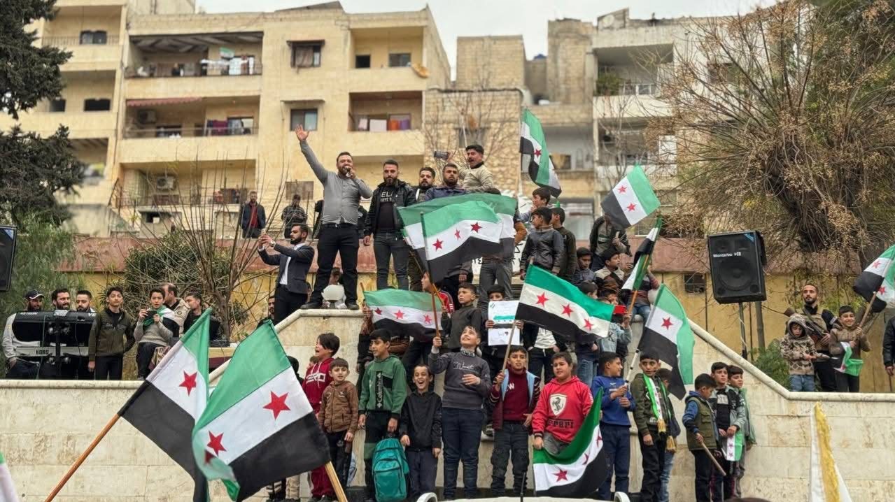 احتفال بذكرى التحرير وسقوط النظام في كفرتخاريم بإدلب