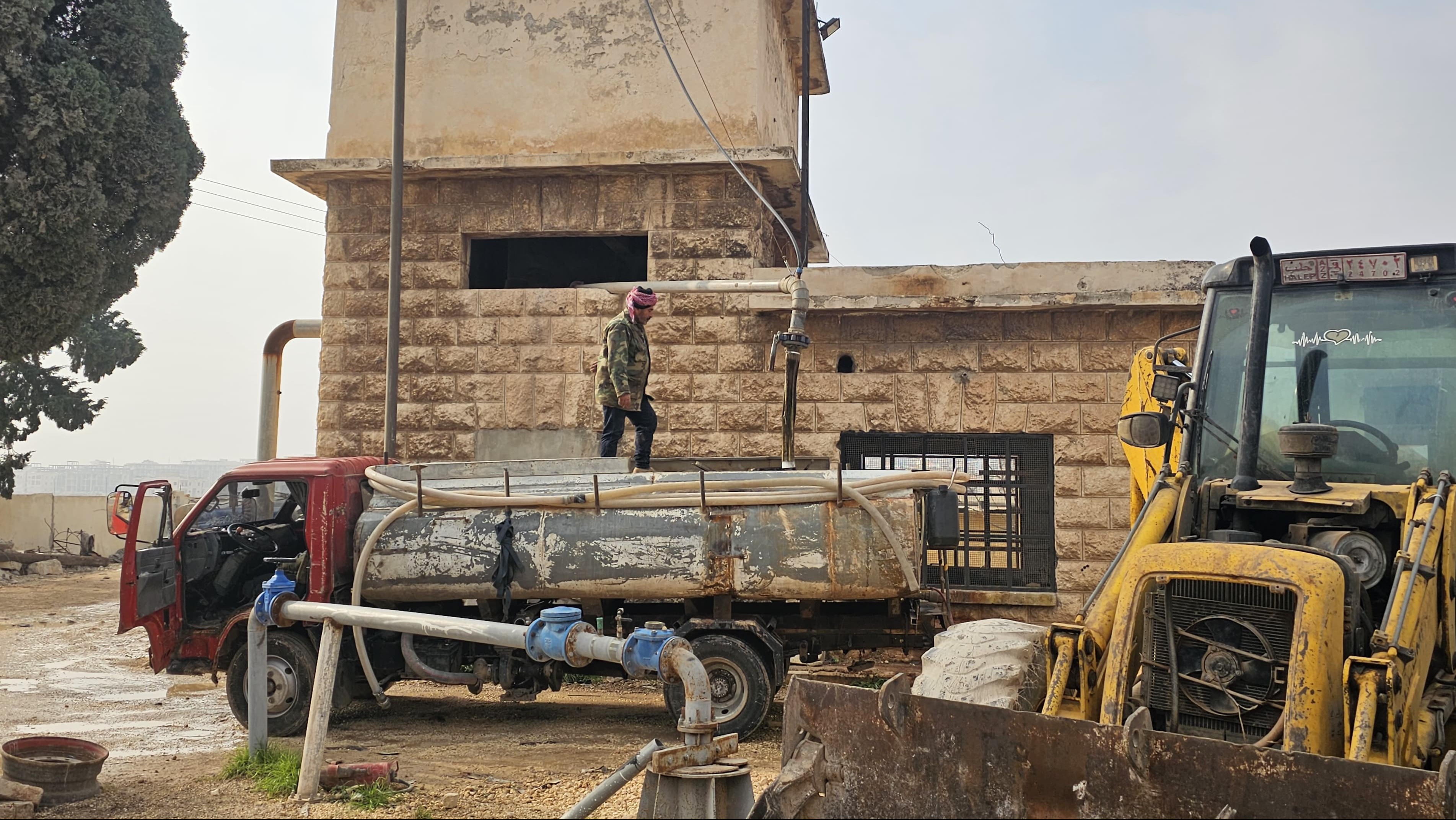 رئيس مجلس عندان لـ"بلافلتر": شبكة المياه مدمرة عمداً وتسعيرة للصهاريج قريبا