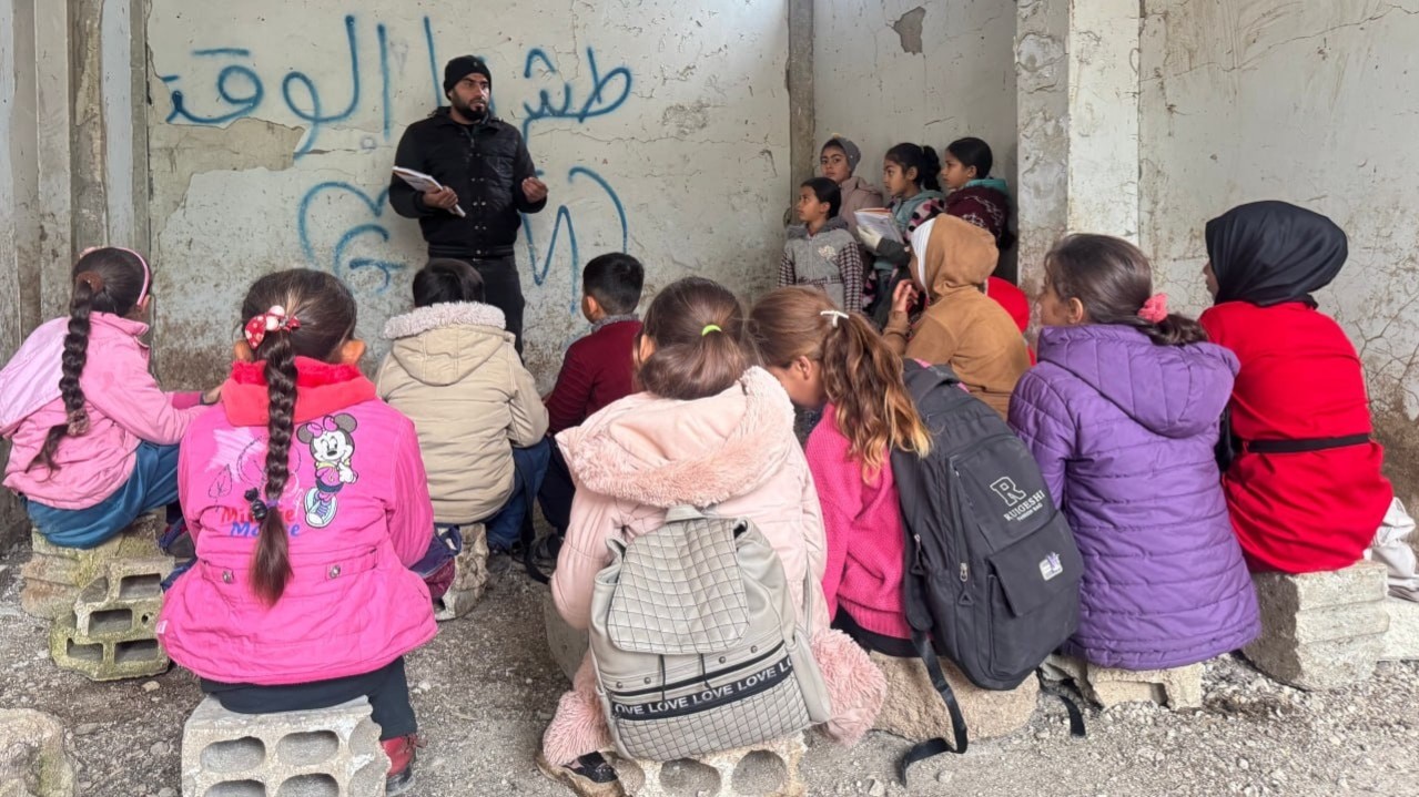 Al-Hawash School in the western Hama countryside.. Education under the cold in dilapidated halls