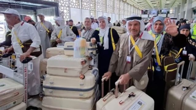 عشرات المعتمرين ضحايا عملية احتيال عبر مكتب سياحي