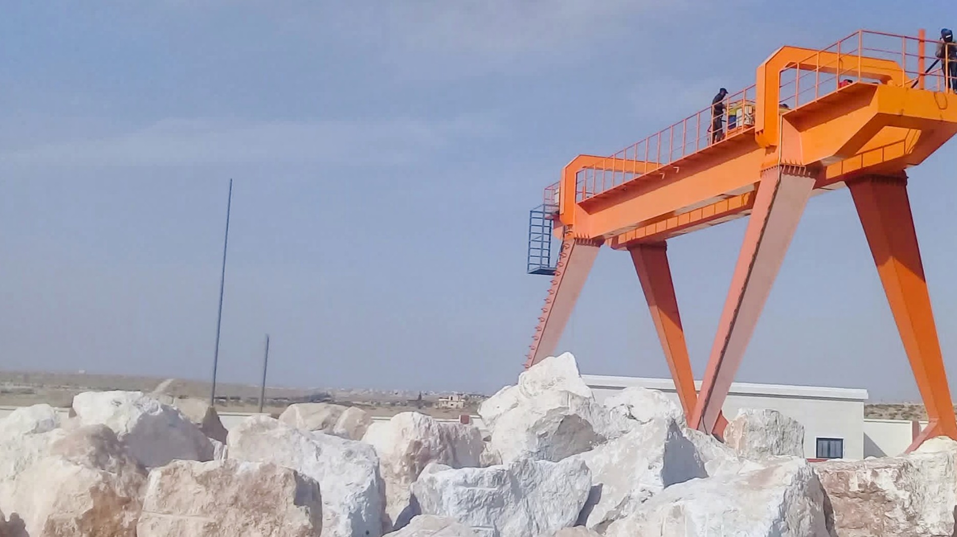 Atman... The heart of the stone industry in southern Syria