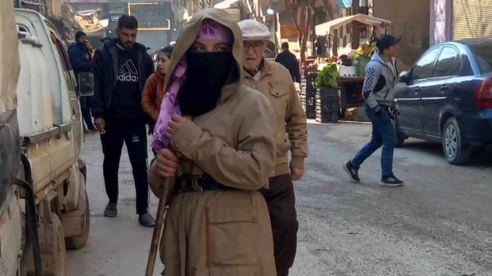 قصص عاملات نظافة في جرمانا..العوز يدفع النساء إلى الشارع: 