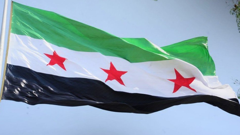 الحكومة السورية تتهم «الإدارة الذاتية» بابتزاز ملف الإرهاب وتحذر من أي خرق أمني في سجون «داعش»