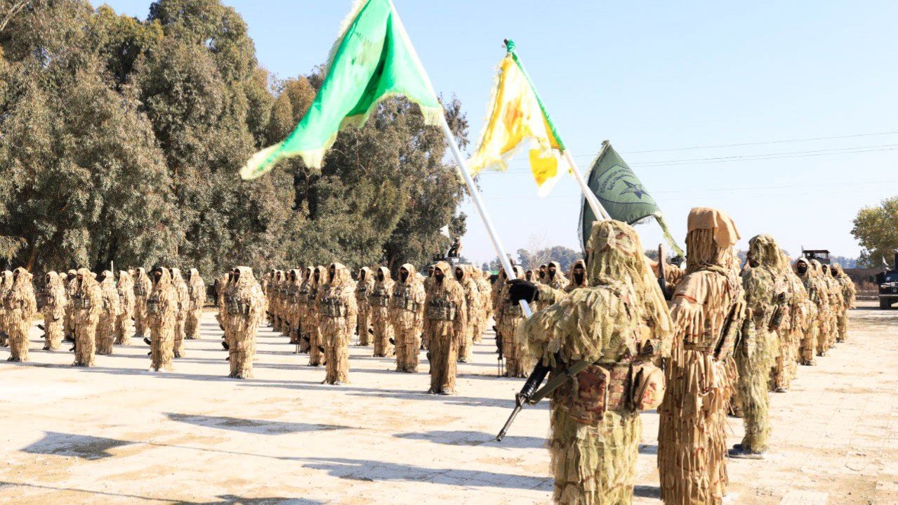 دمشق تحذر "قسد" وتؤكد استعدادها للتدخل السياسي والأمني والعسكري