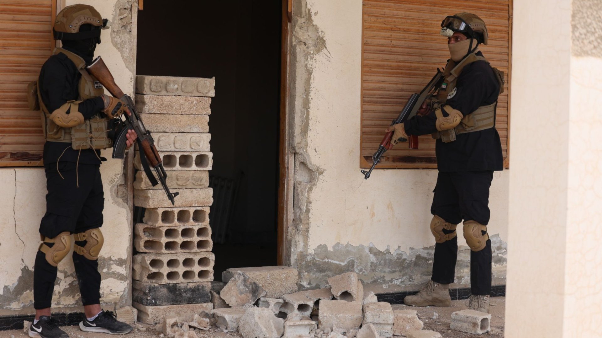 الداخلية: ضبط خلية هاجمت المزة بصواريخ من حزب الله 