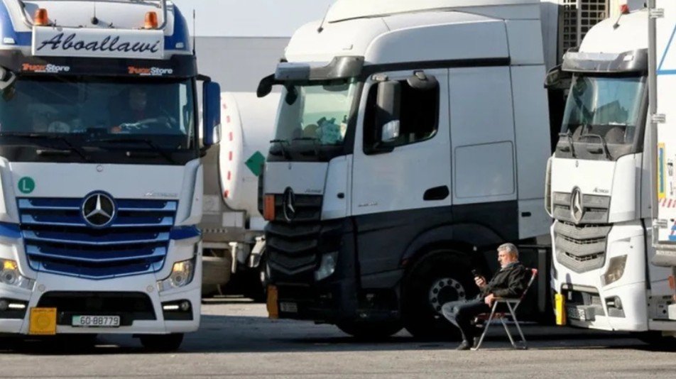 Syria prevents the entry of non-Syrian trucks through the ports