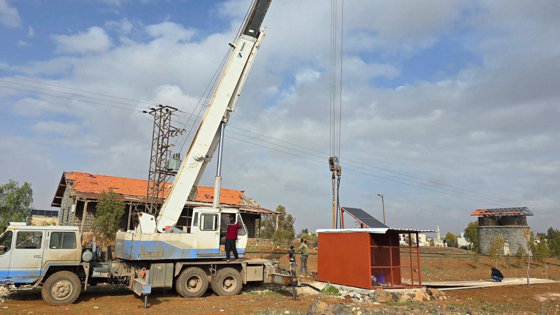 Three drinking water wells were disrupted in Basra al-Sham.. And the water arrives every 25 days
