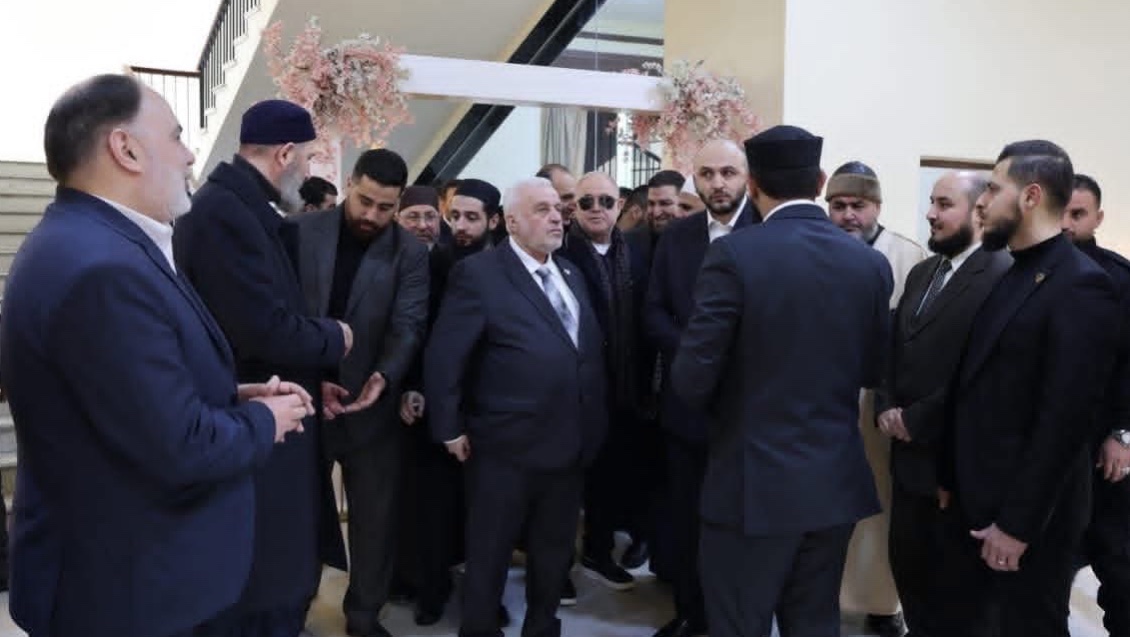 موكب وزير الأوقاف في حمص يثير جدلا واسعا وتوضيحات رسمية تنفي المبالغة