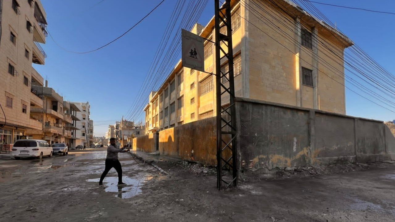 حارة معاوية في الرقة بلا كهرباء منذ سنوات