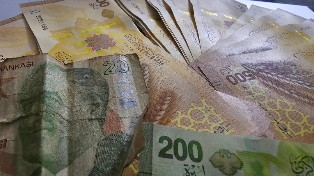 Currency chaos opens the door to exploitation and citizens are the first to be affected