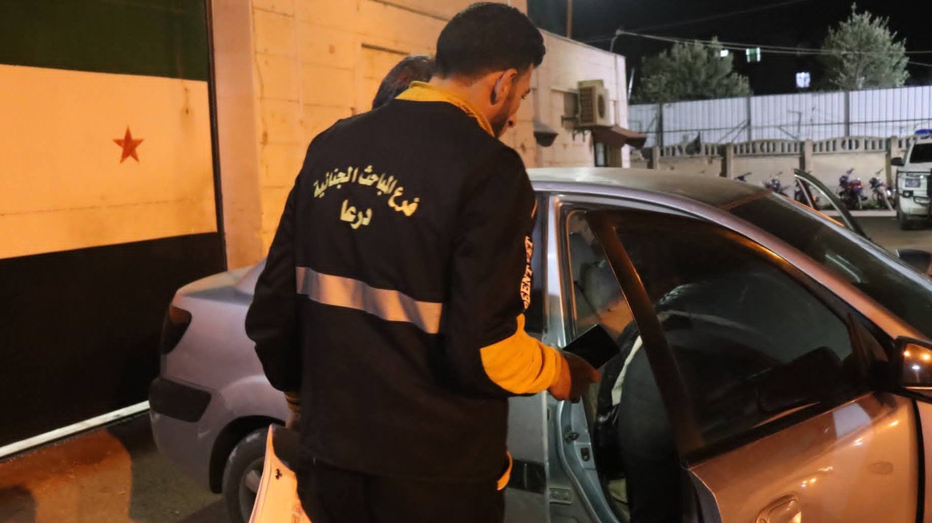 تفكيك عصابة تنتحل صفة رسمية لسلب المركبات في درعا