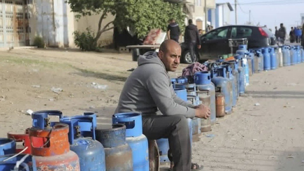 The request is a reason.. The gas crisis from another angle