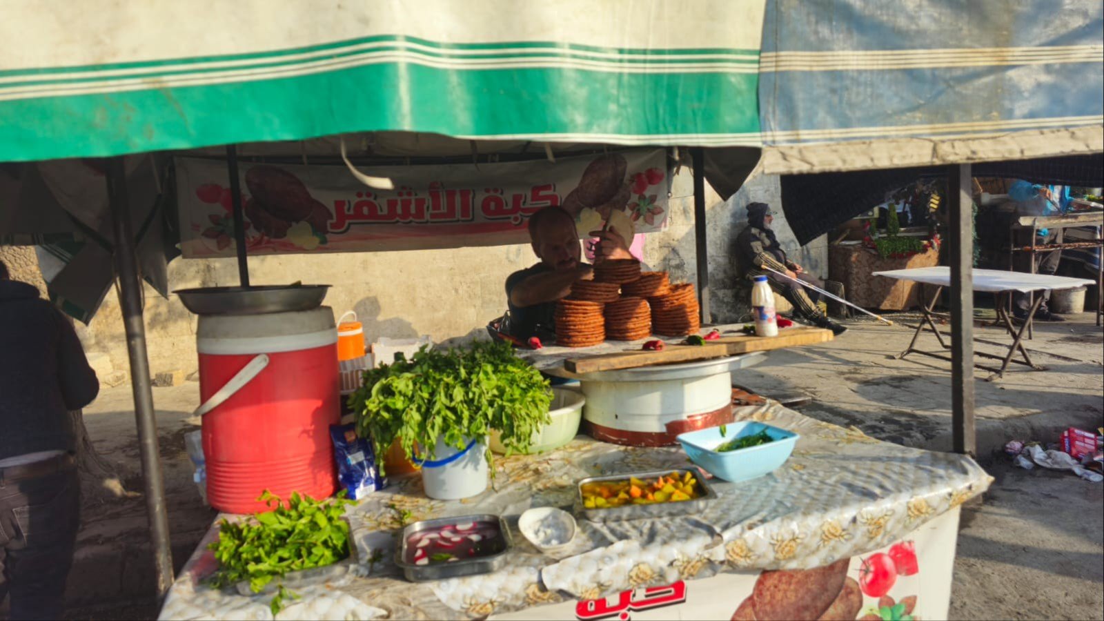 بسطات السندويش في حلب.. مهن مندثرة خلال رمضان