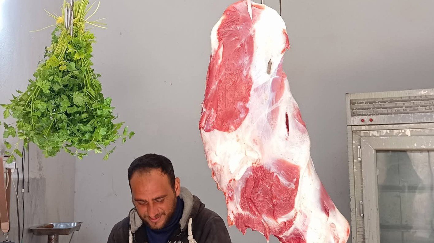 Daraa... a new wave of high prices hits meat markets