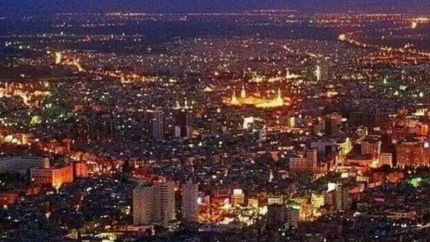 Explosions in the sky of Damascus and its countryside suggest that Israeli defenses will intercept Iranian missiles