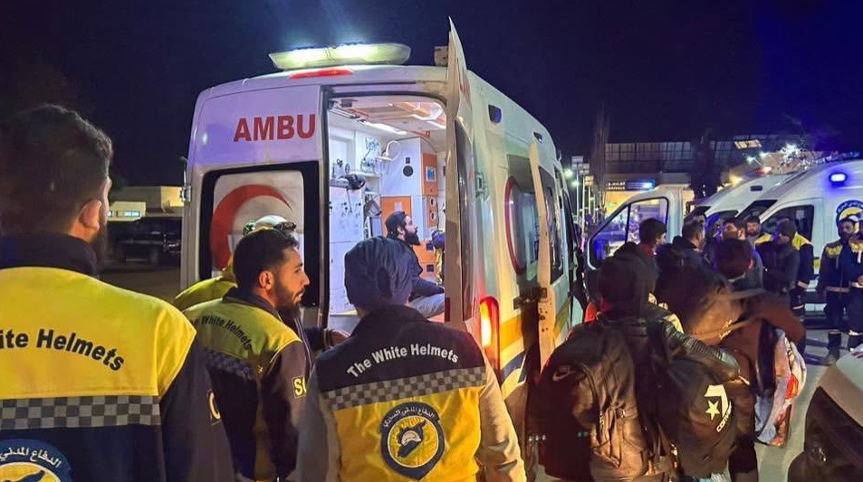 Syrian families flock from Lebanon through Joussiyah... and Lebanese have been denied access to Homs