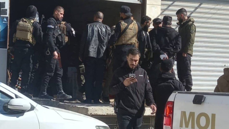 مداهمة مستودعات دخان ومعسّل في جرمانا بعد بلاغ عن مواد منتهية الصلاحية