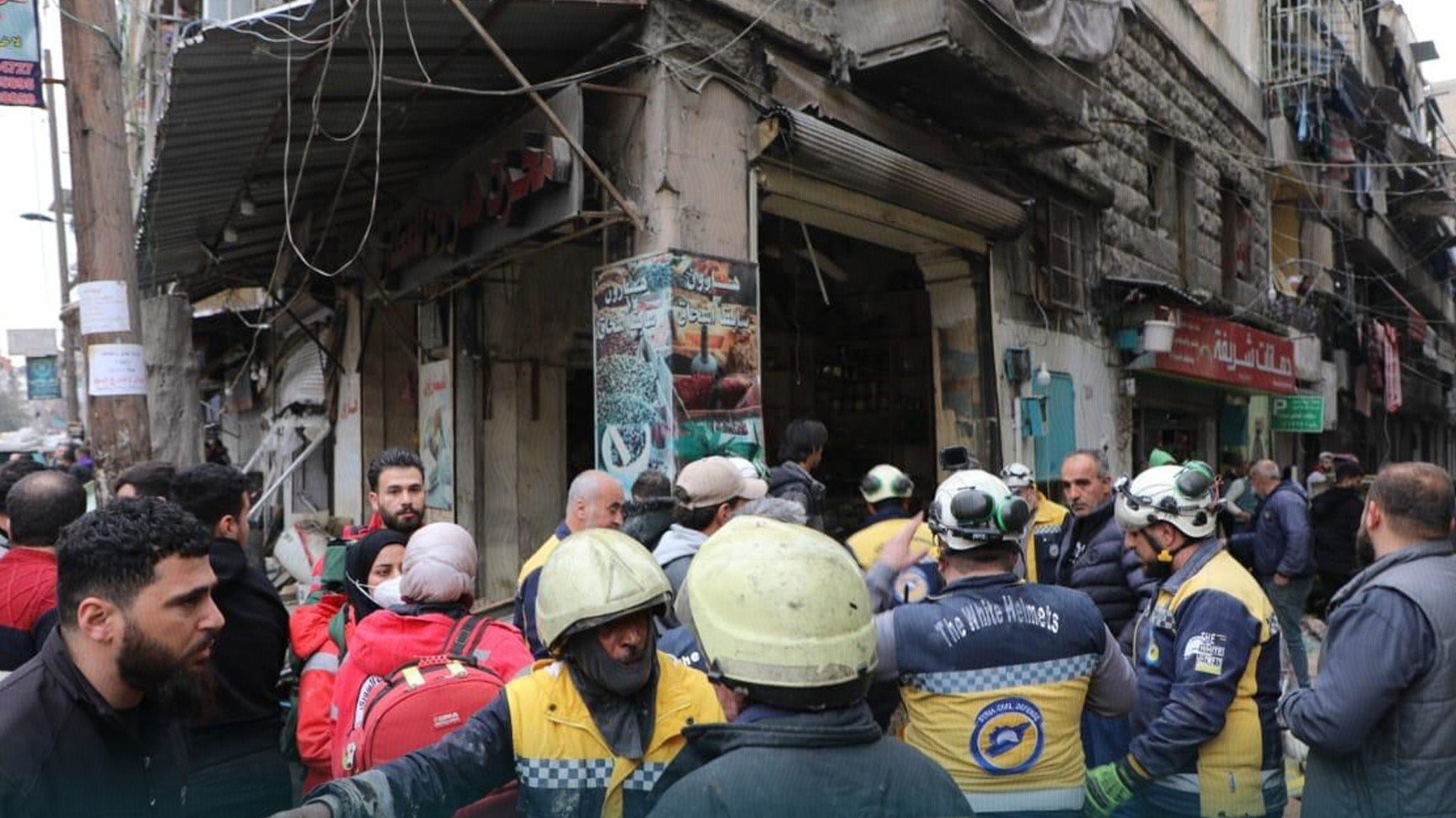 انفجار بطارية يوقع 5 إصابات ويؤدي لانهيار جزئي لمحل في حلب