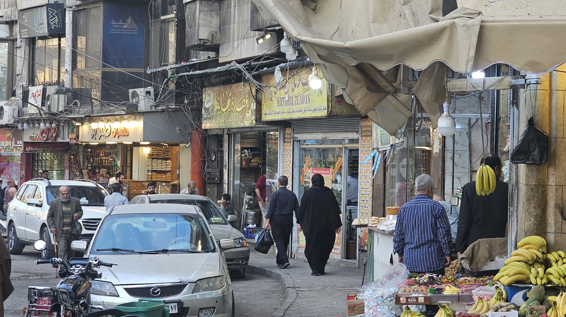 عروض وجبات سريعة تكشف عن لحوم منتهية الصلاحية وغش في حلب