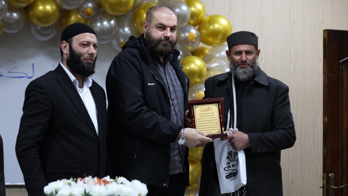 التوجيه المعنوي في إدلب يكرّم حفظة القرآن… قسم تغيّر دوره بعد سقوط النظام