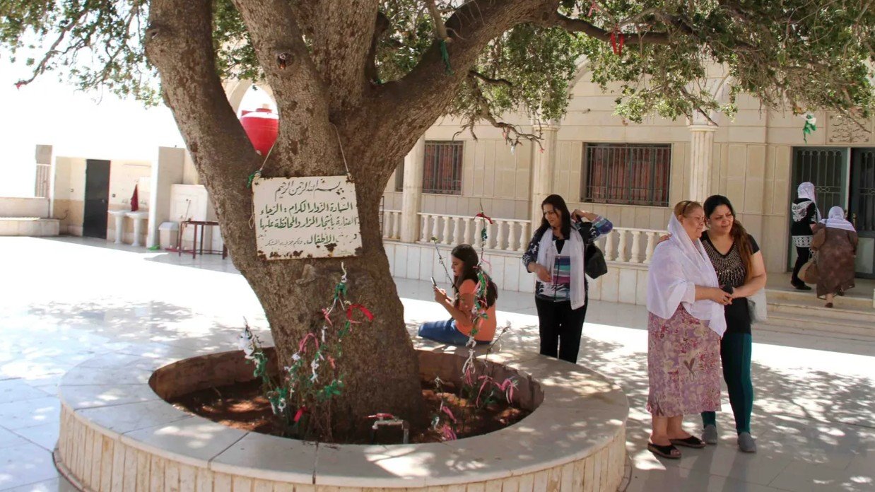  ماذا يجري داخل مقام النبي هابيل في وادي بردى؟