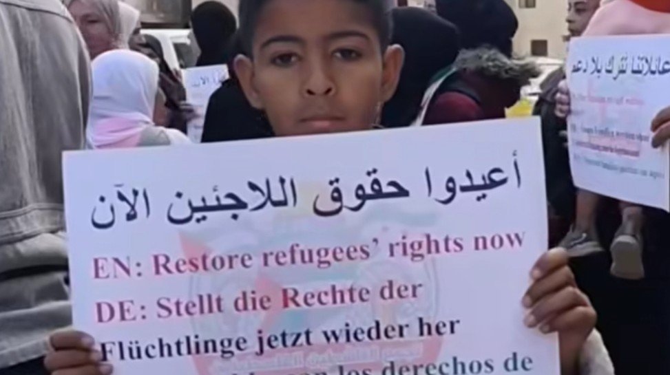   وقفة احتجاجية في مخيم درعا تطالب بإعادة مساعدات الأونروا