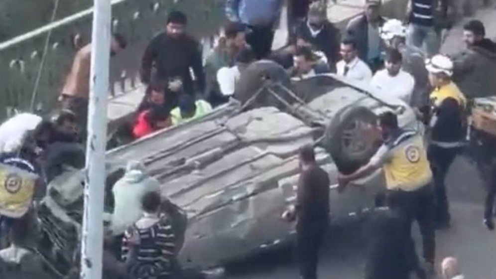 Car Falls from Al-Mutahalliq Bridge in Al-Midan, Damascus