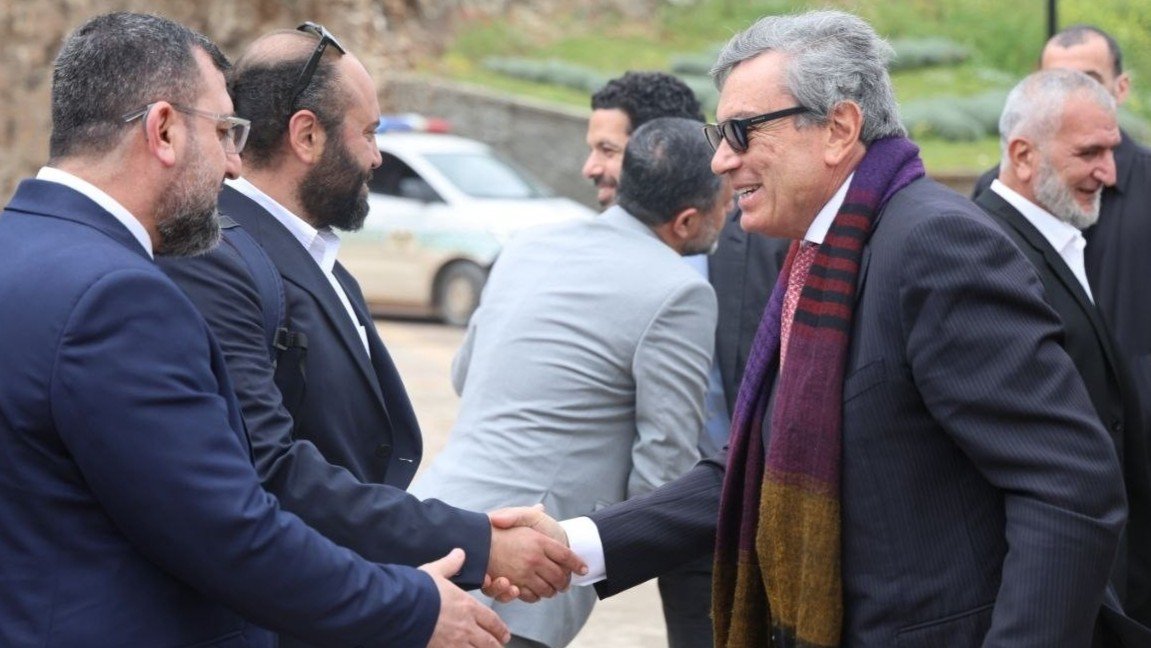 Al-Asfari in Idlib to Oversee a Maternity Hospital Funded with $10 Million