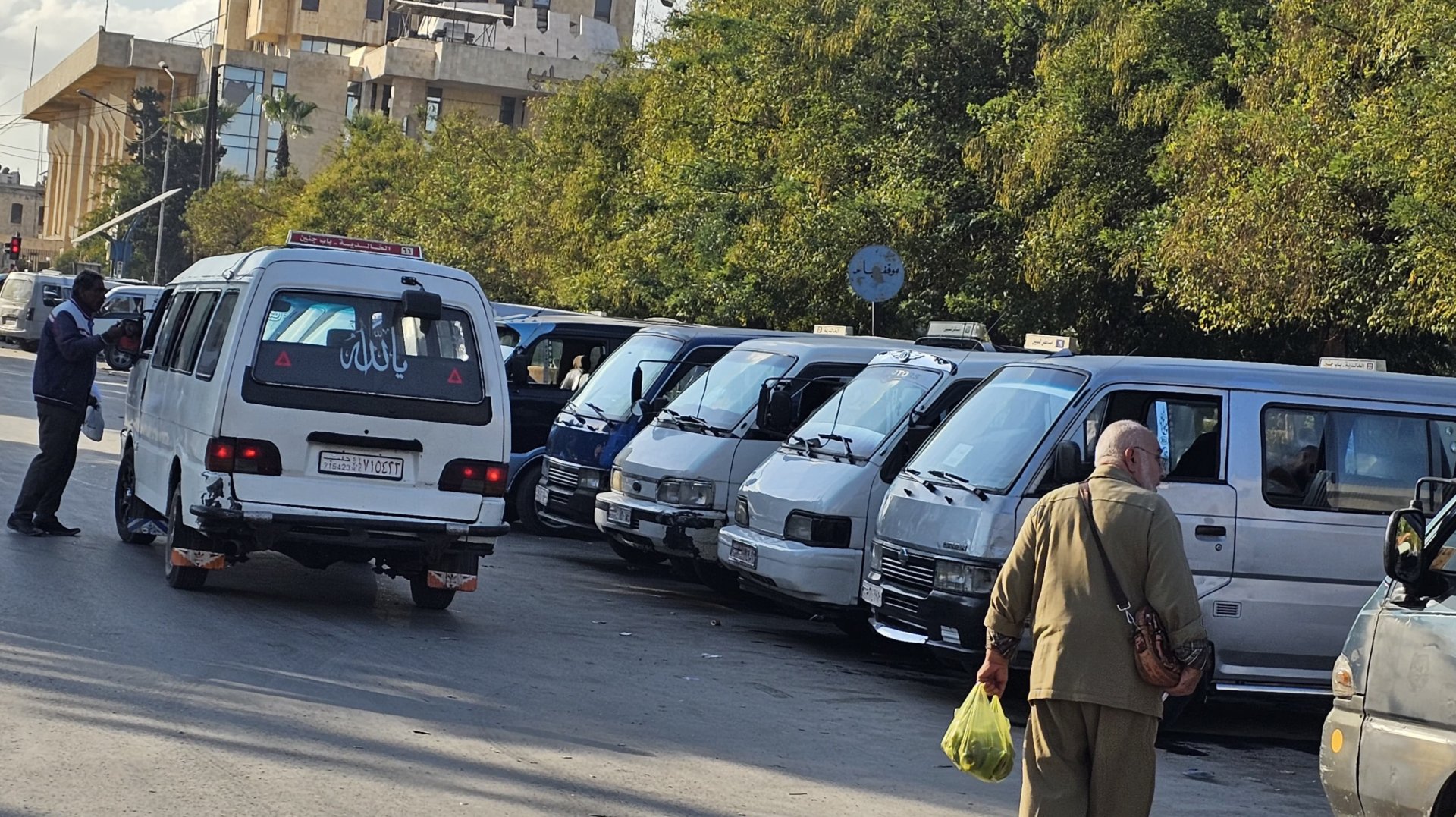 Manipulation of Transport Fares Met with Vehicle Impoundment in Aleppo