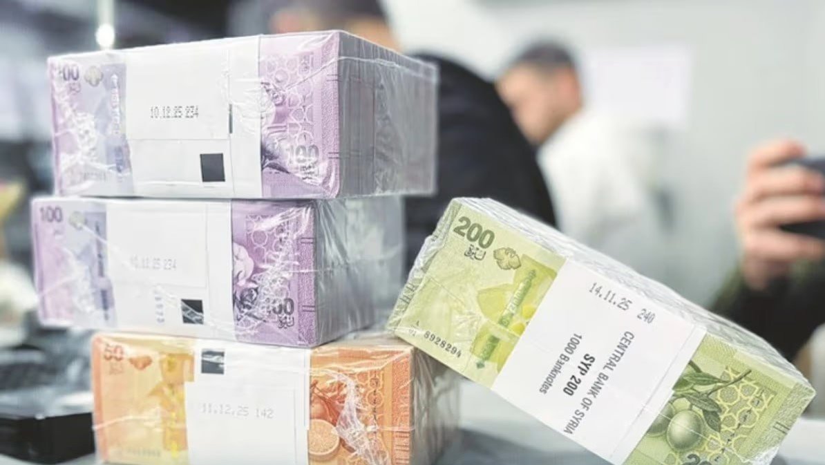 The new currency: Pressures on liquidity and attempts towards monetary stability